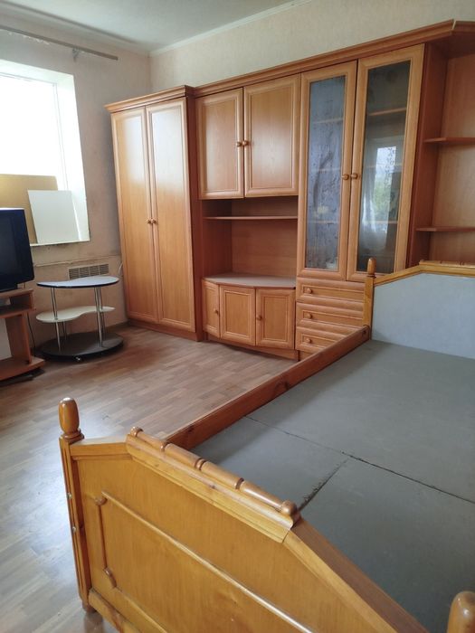 Продам частину будинку на Баварії,район бору