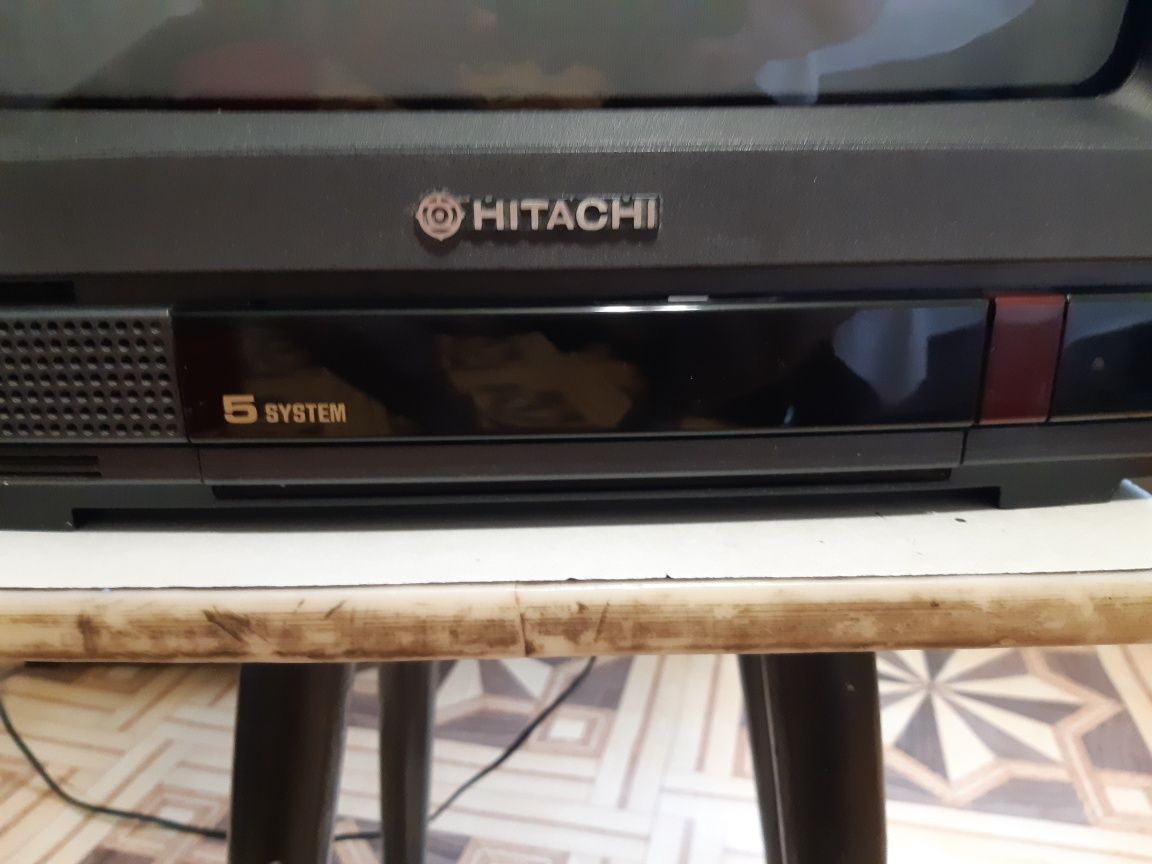 Телевизор HITACHI CMT1460  диагональ 14дюймов.