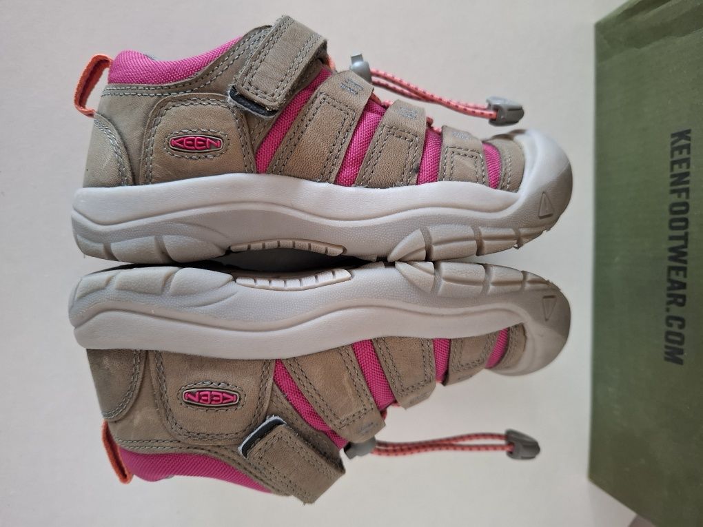 Buty firmy Keen dla dziewczynki, jak nowe