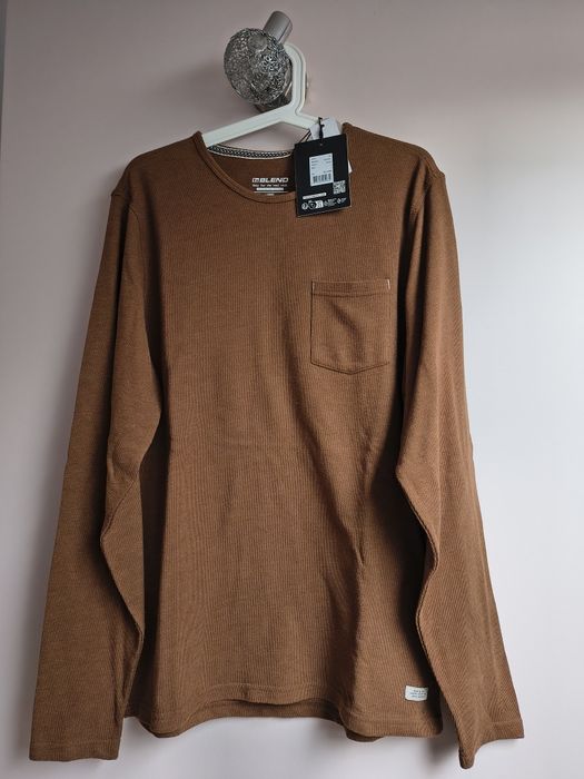 Męska paka 8 sztuk, koszule, bluza, sweter