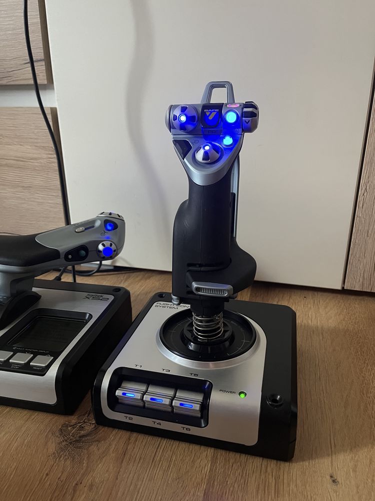 Kontroler Saitek X52 Flight Control System
