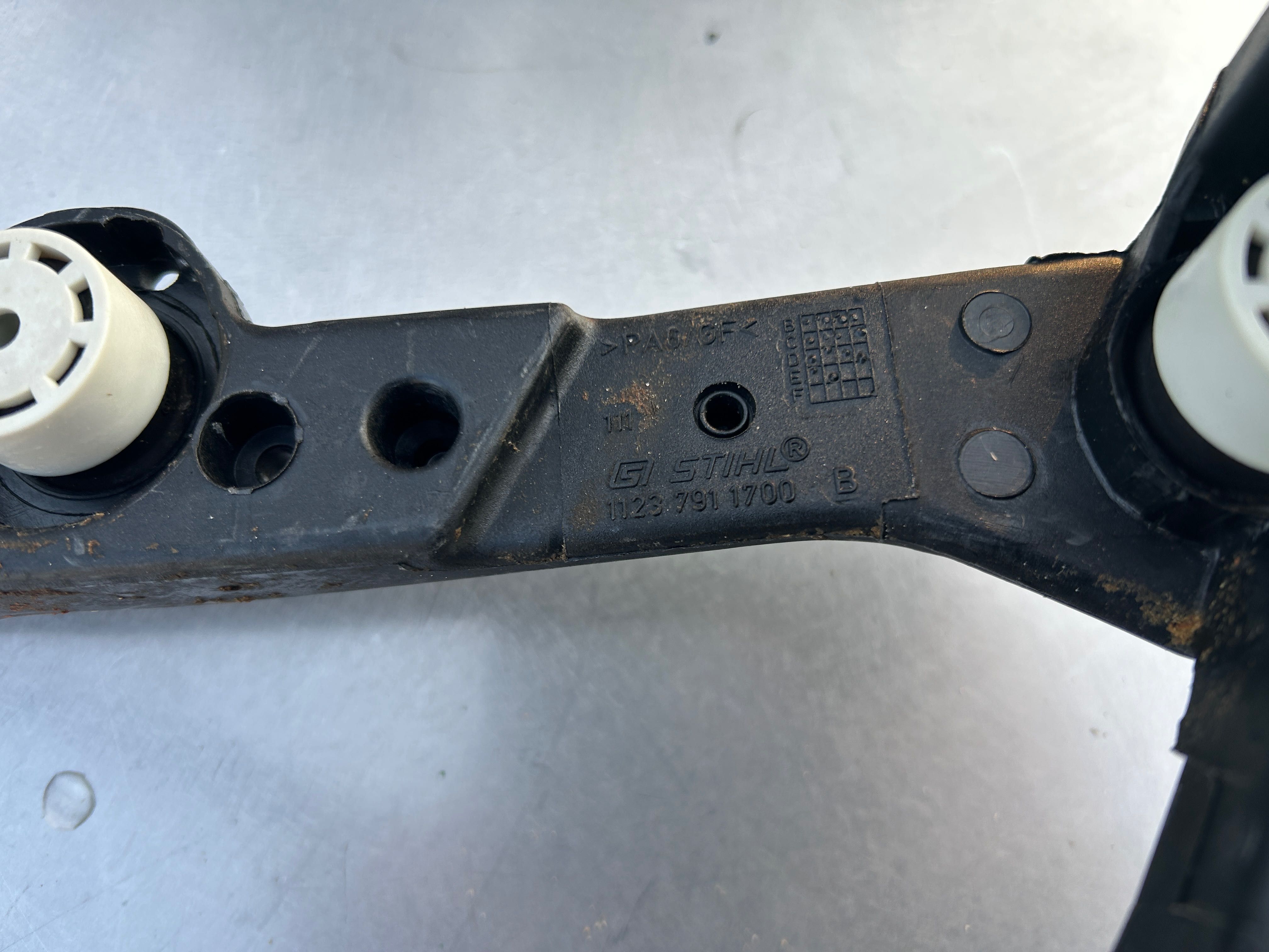 Pałąk kabłąk Uchwyt Rura Stihl 021 023, 025 MS 210 MS 230 MS 250 (238)