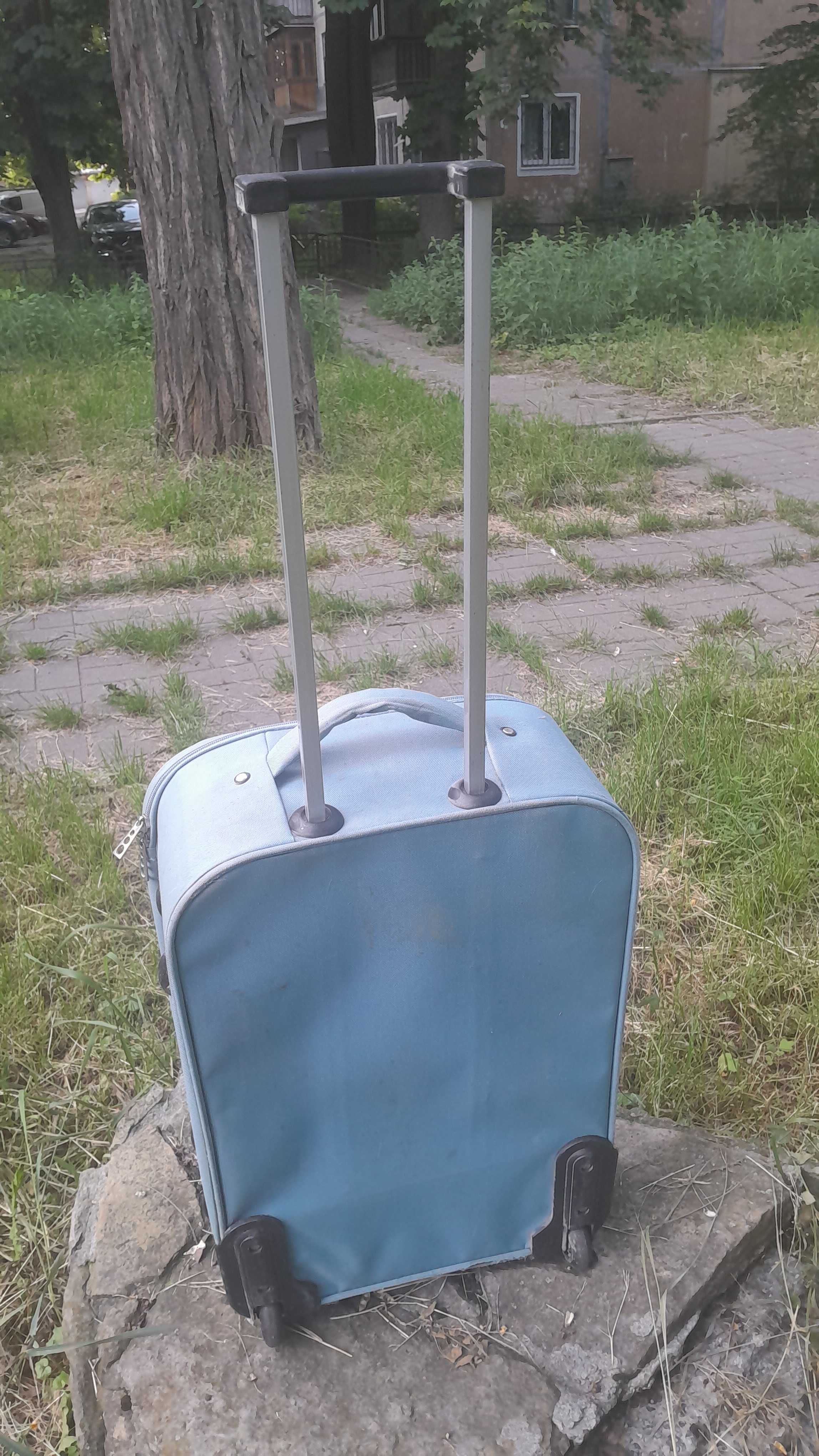 Валіза тканева на 2 колесах