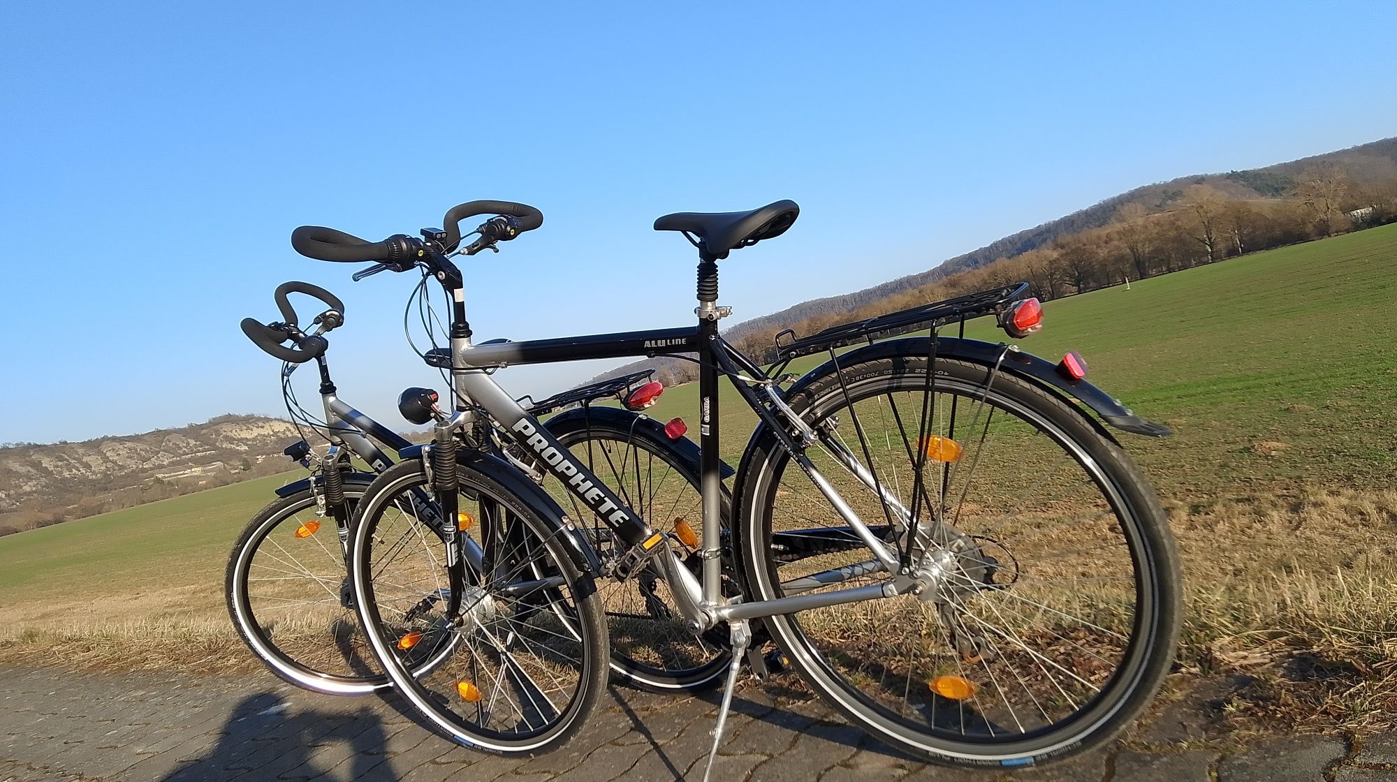Rowery trekkingowe para.