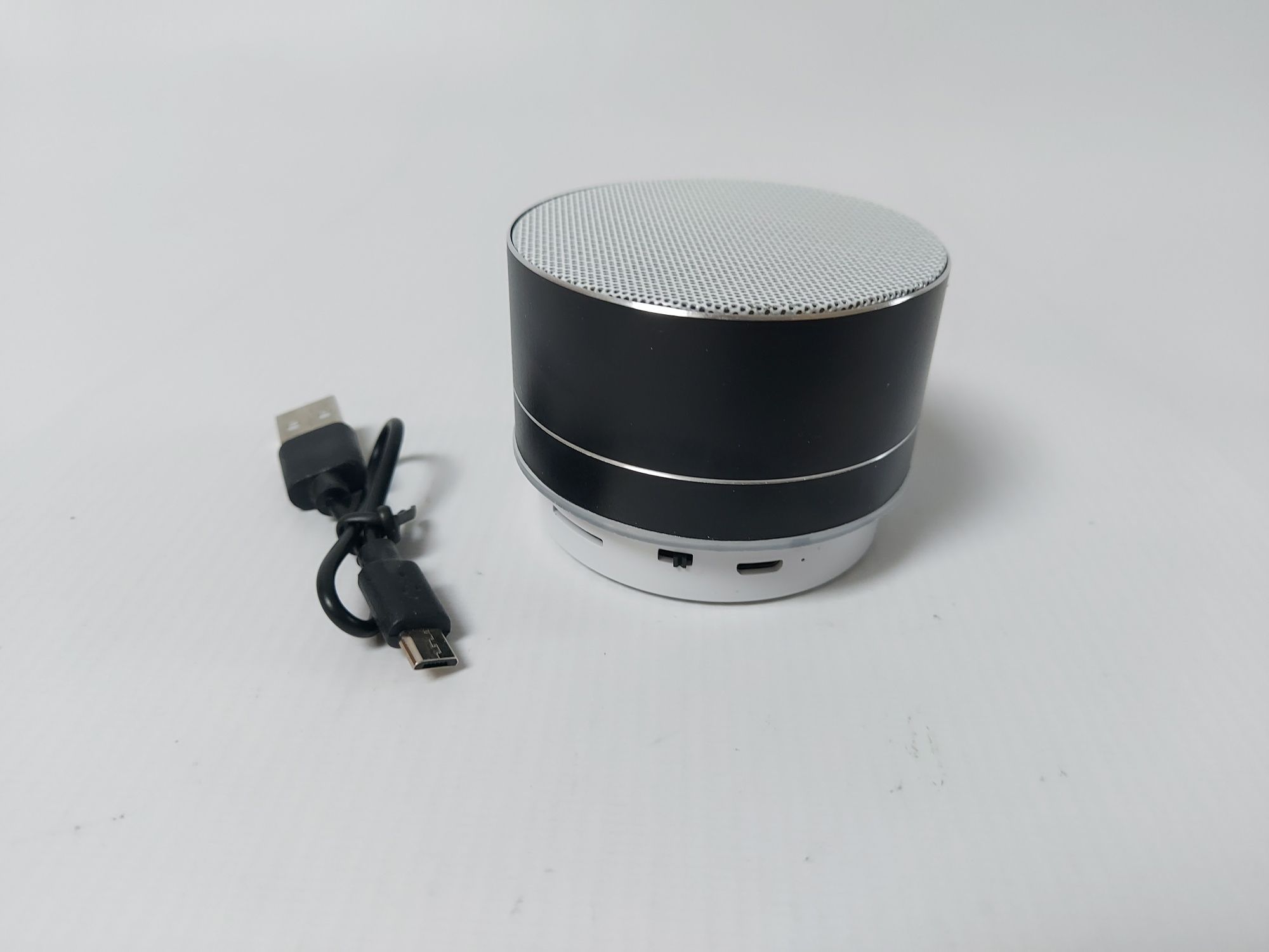 Nowy mini bezprzewodowy głośnik subwoofer bluetooth