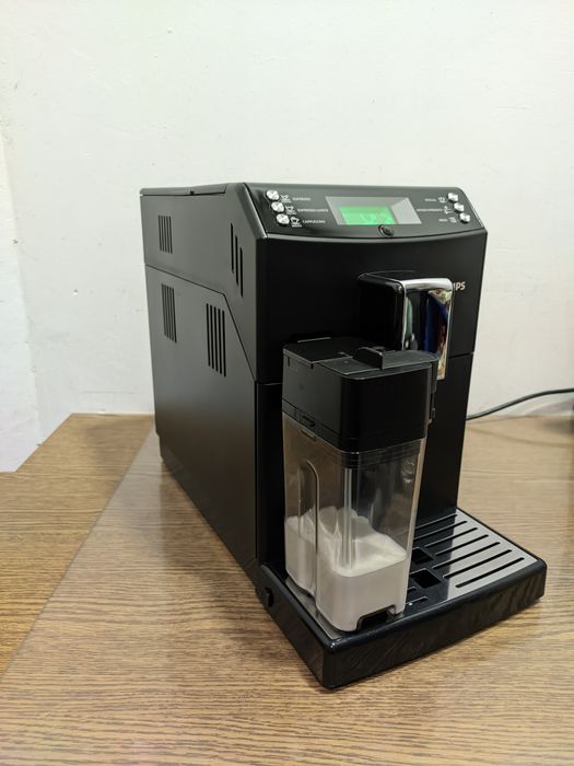 Кавоварка Philips Saeco Minuto Cappuccino