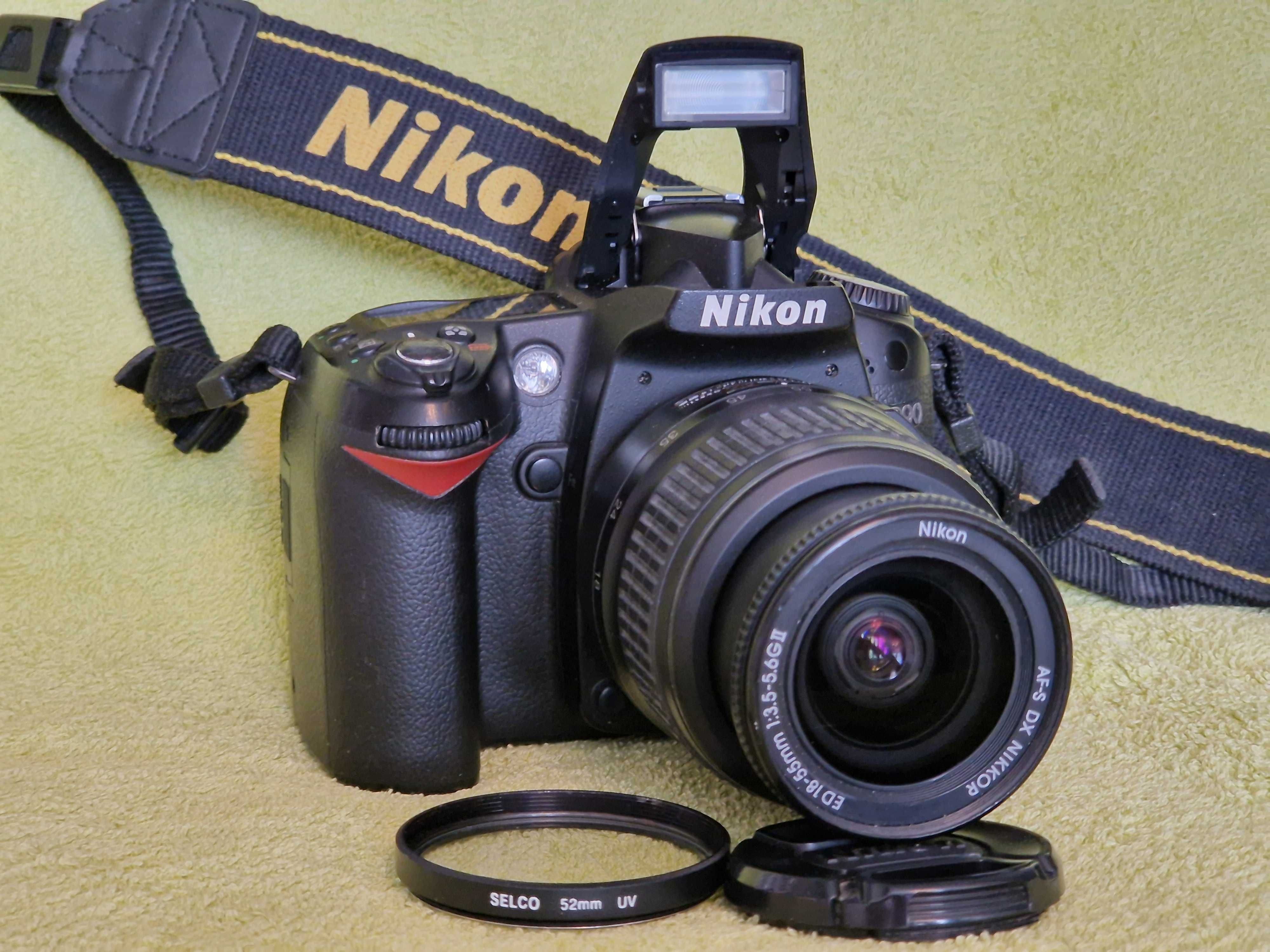 Nikon D 90 + obiektyw Nikkor 18-55 + torba