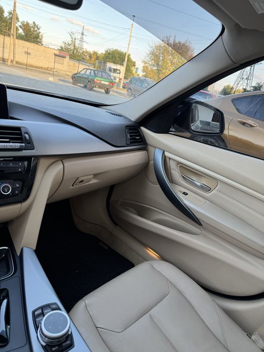 Bmw f30 328i RWD 2012