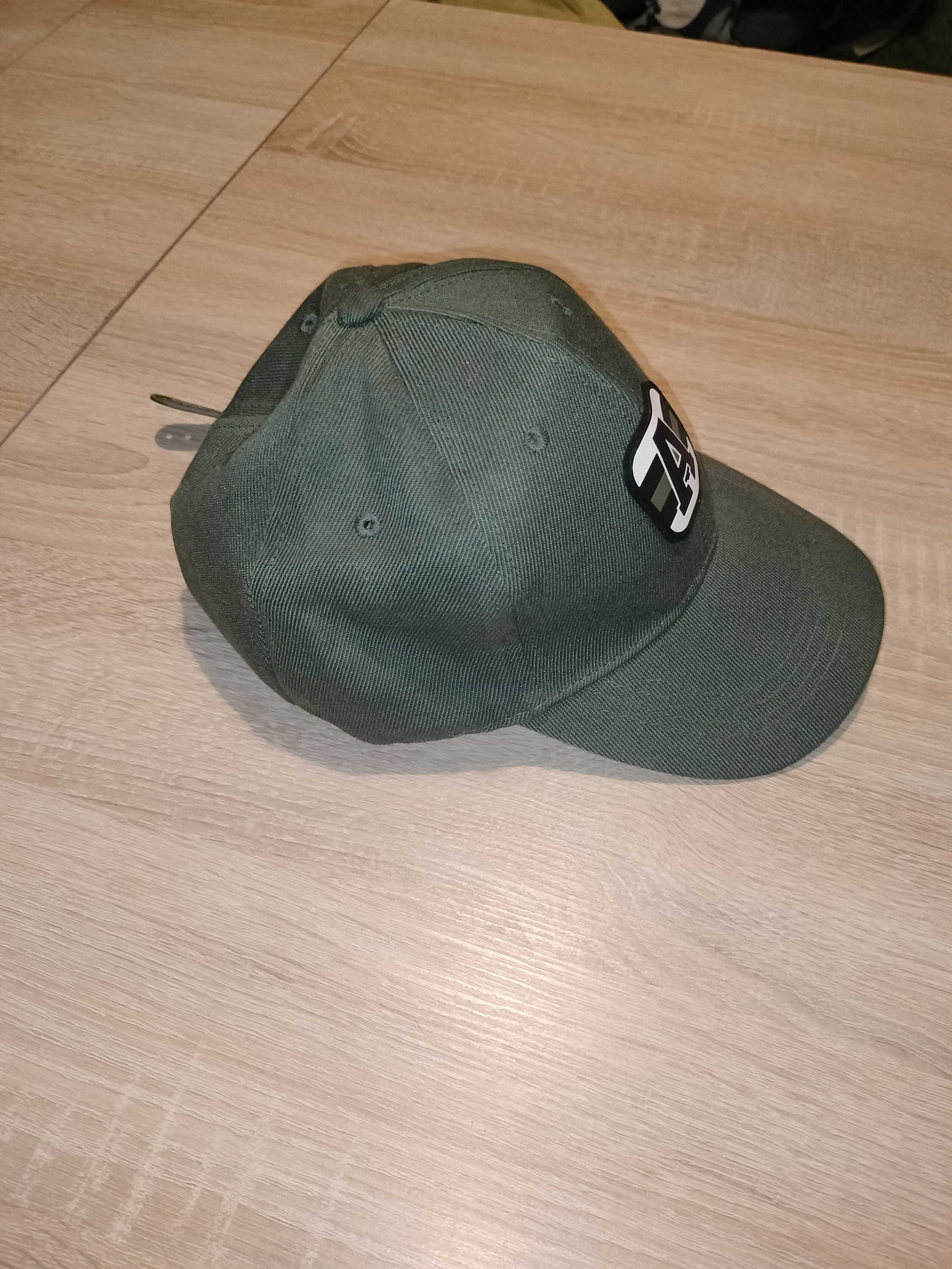 Czapka z daszkiem bejsbolówka