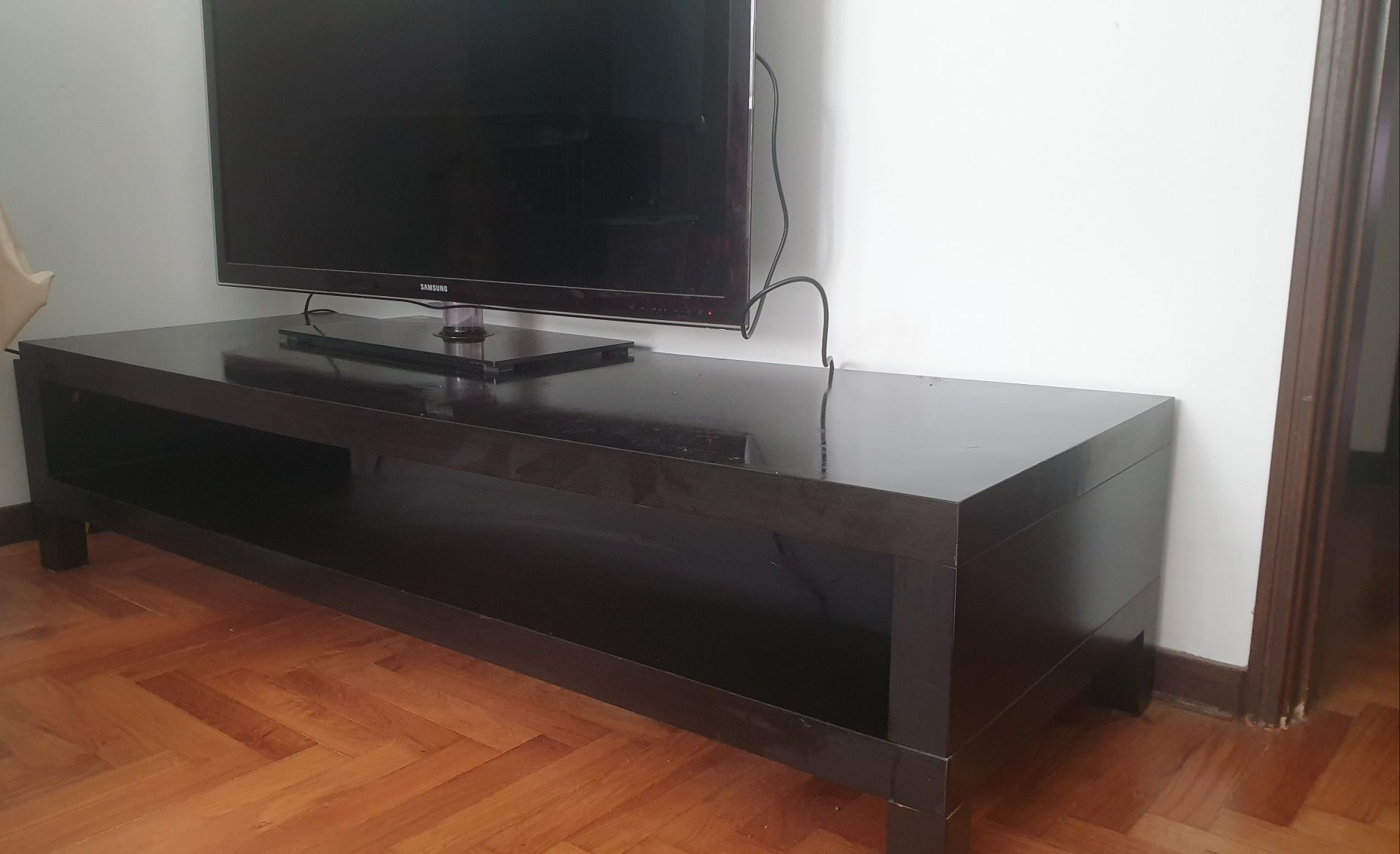 TV - televisão c OFERTA de movel TV - Samsung LCD 46pol - 117c