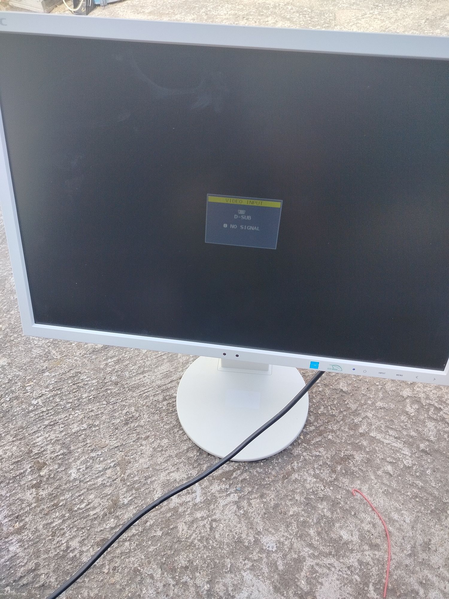 Monitory NEC i Eizo