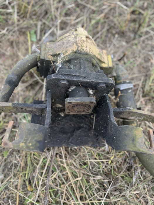 Ostrowek pompa hydrauliki czesci pozostalosci