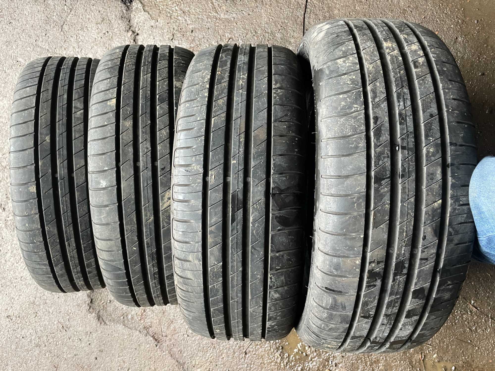 шини літо 205 55 R16 Goodyear EfficientGrip Performance