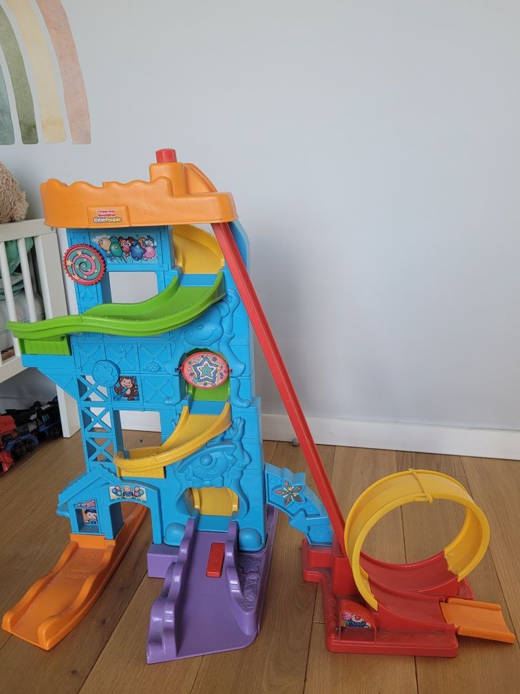 Zjeżdżalnia dla samochodzików fisher-price little people