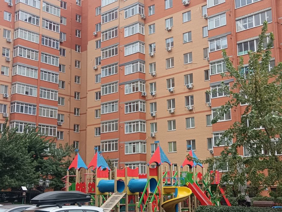 Продам 3к студию ЖК Щасливий Счастливый  Подстанция  Тополь  шоссе