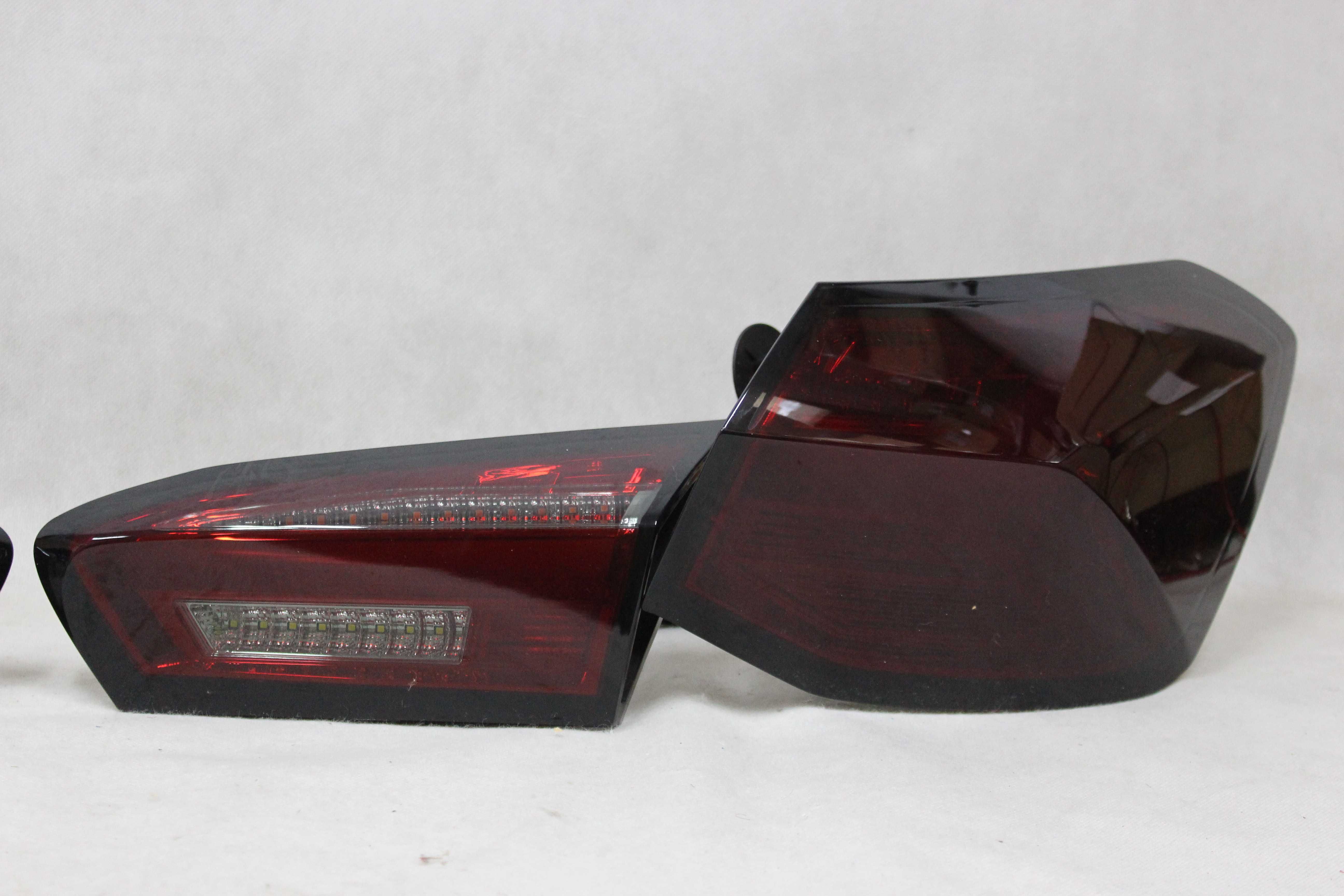 Lampy światła tył tylne FORD FOCUS mk4 IV 18-21 HB Dynamic LED SMOKE