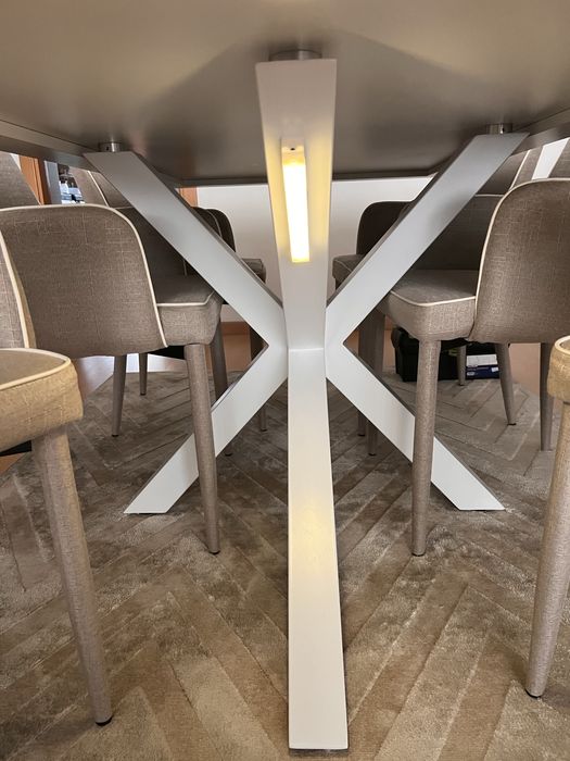 Mesa branca retangular