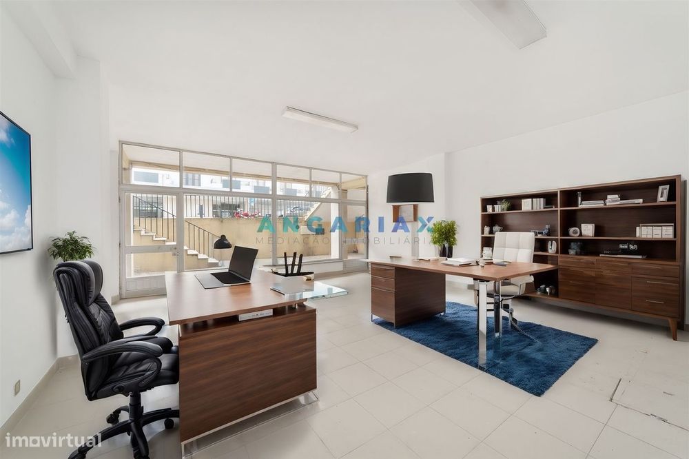 ANG1024 - Loja para Venda em Fátima, Ourém