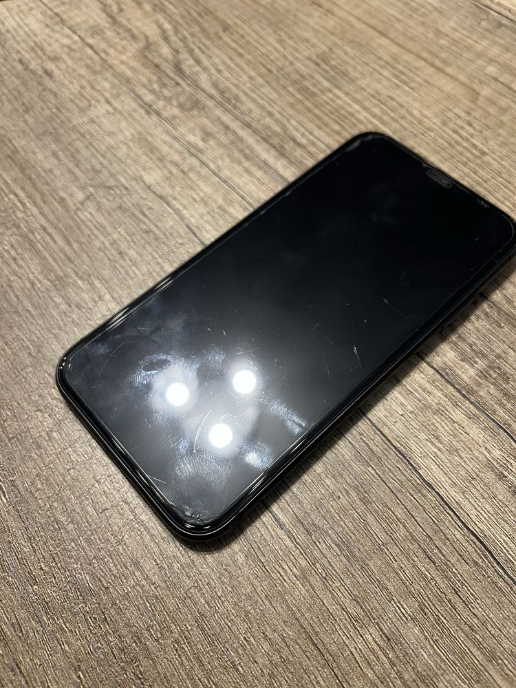 *zejde z ceny* Smartfon APPLE iPhone 11