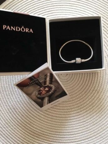 Nowa Srebrna bransoletka Pandora Moments zapięcie z cyrkoniami 17 cm