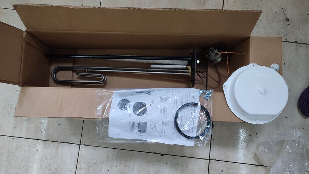 Grzałka Ariston 2.2 KW do zbiorników BCH anoda