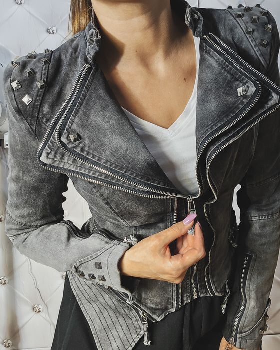 Kurtka bluza żakiet jeans ramoneska dopasowany z ćwiekami w styku rock