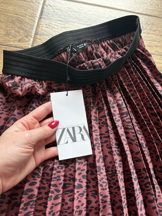 Plisowana spódnica midi – ZARA, rozmiar S