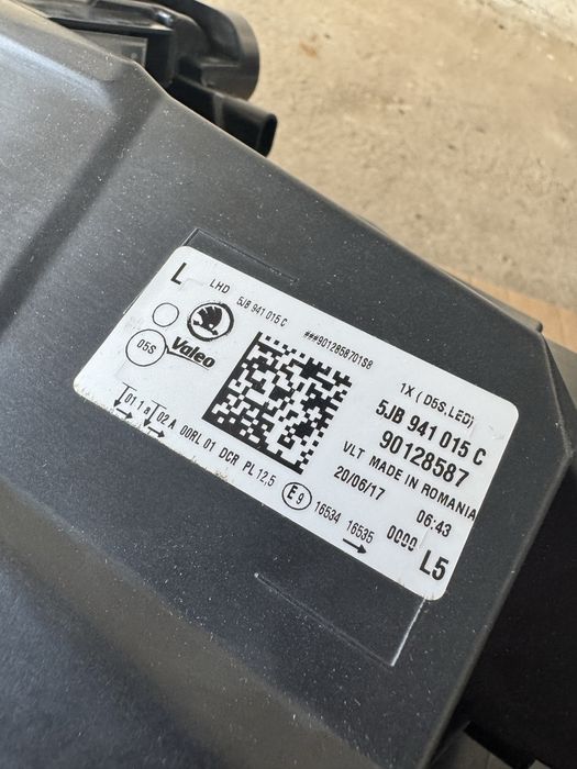 Nowa Lampa Lewa Skoda Rapid xenon 5JB941015C