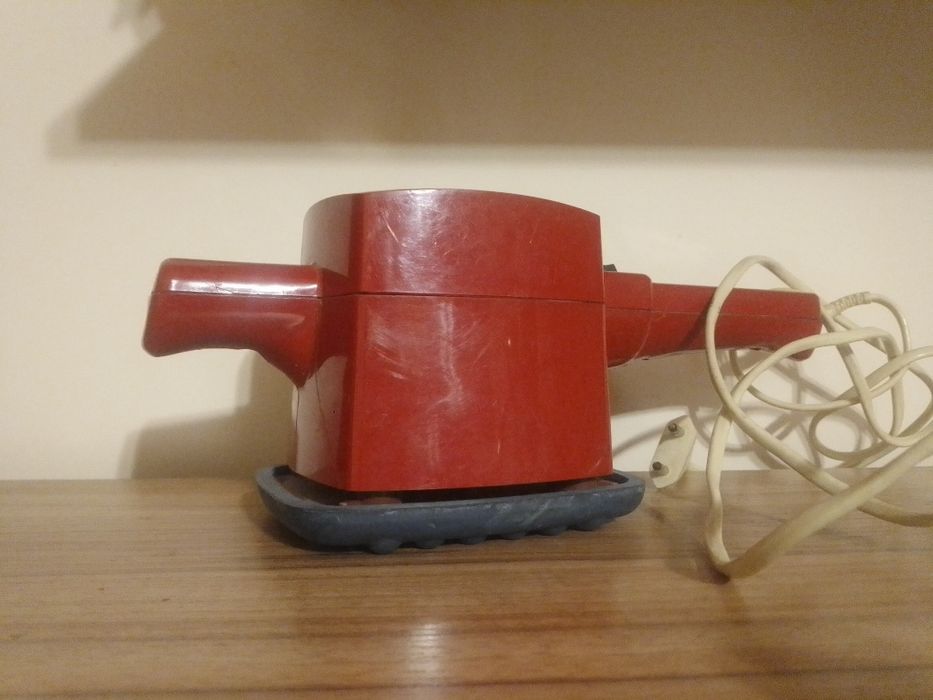 Продам електричний вібромасажер "Єльво"