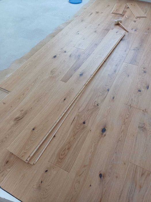 Deska Podłogowa Dąb Szczotkowany Lakierowany MAT  fazowany 69m2