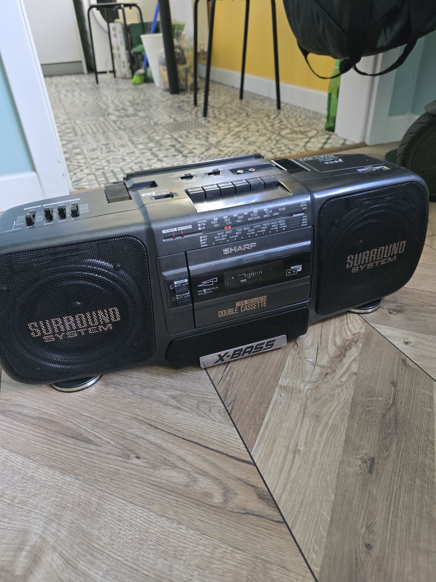 Radiomagnetofon sharp sprawne