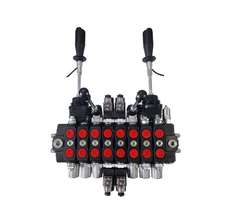 rozdzielacz 8 sekcji pół-elektryczny 90 L/min. przyczepa leśna