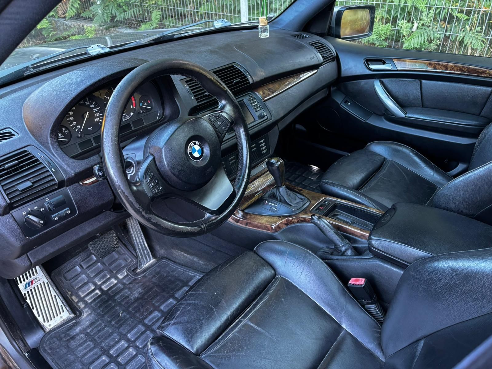 Vendo bmw  X5 em bom estado