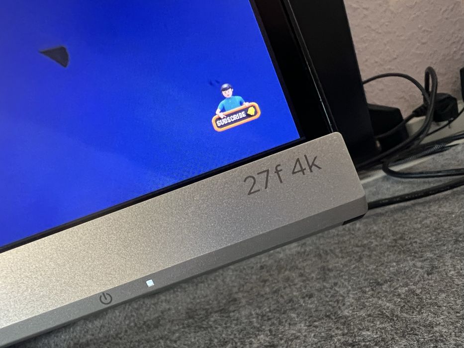 #1502 Hp 27 f 4K Monitor 27” cali UHD
