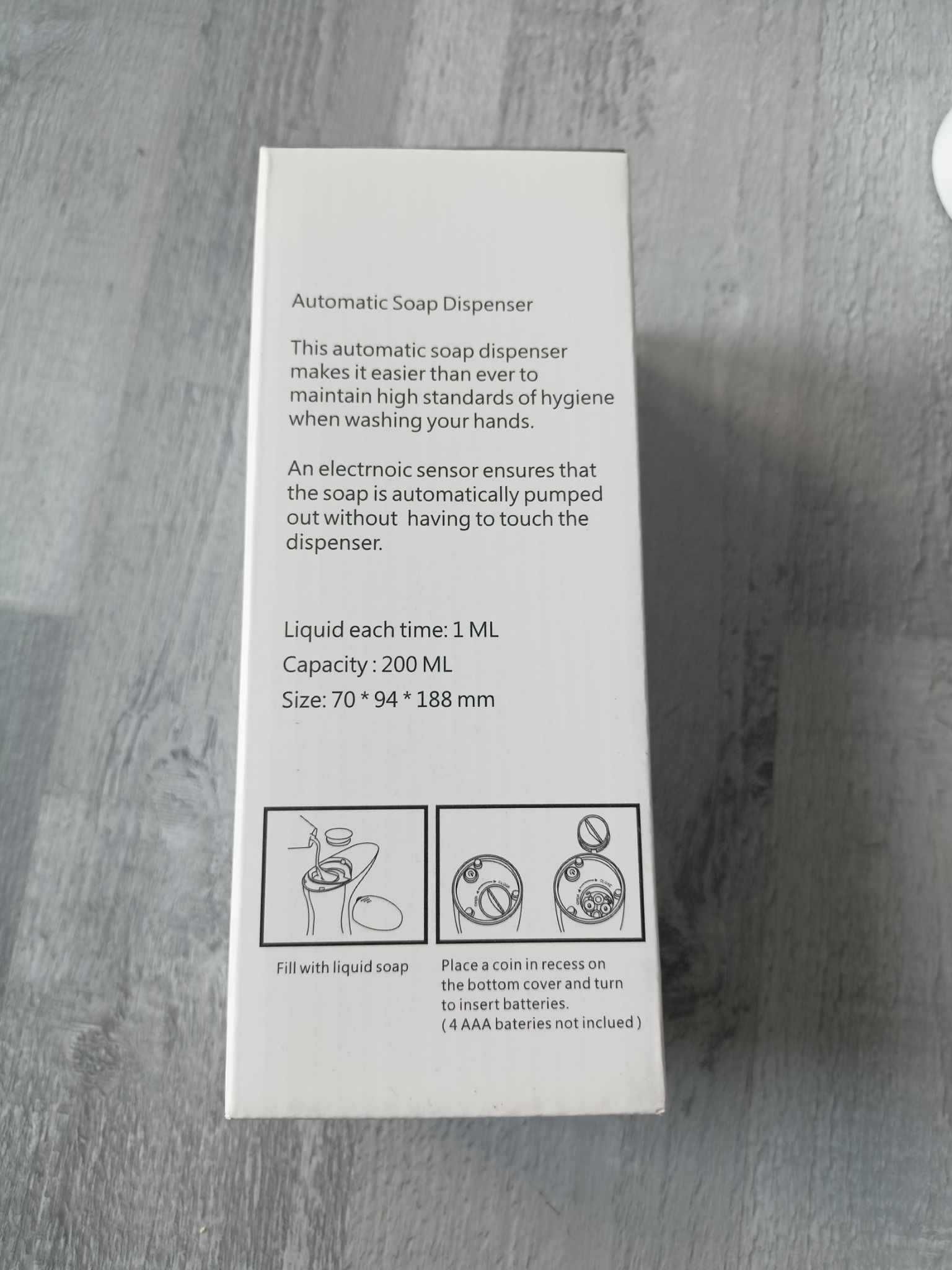 Automatyczny dozownik mydła w stylu glamour