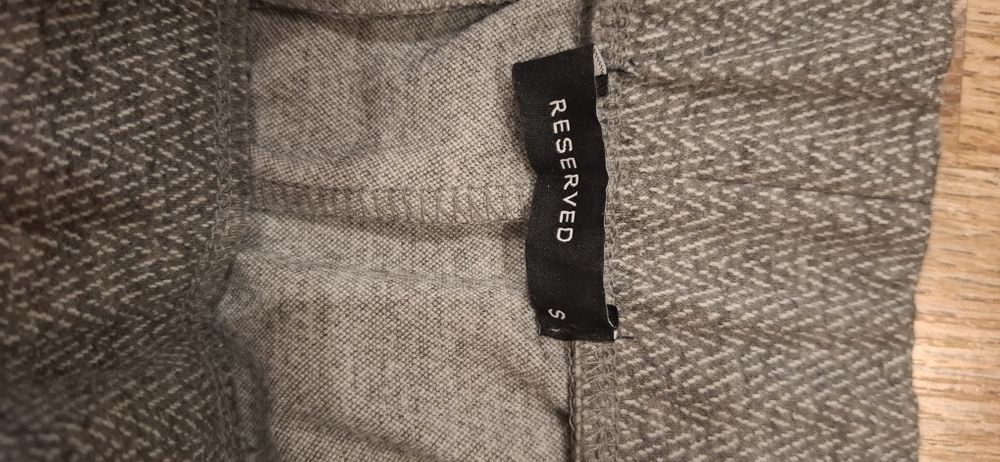 Melanżowy spodnie Reserved