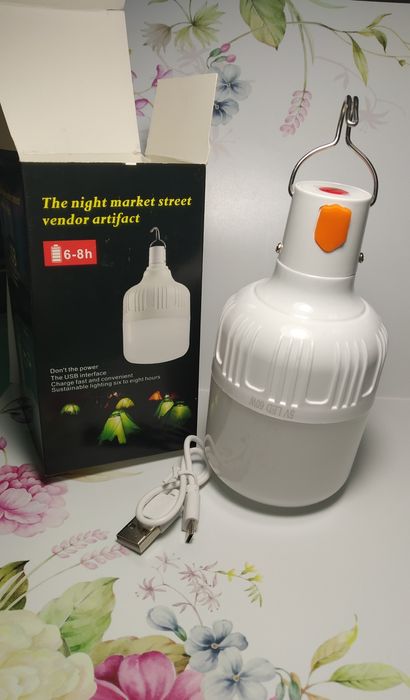 Лампочка на аккамуляторі, лампа  / фонарик