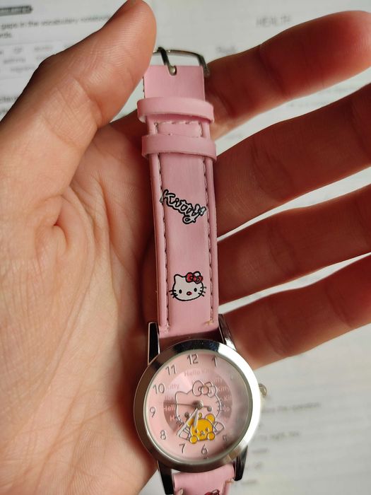 Relógio Hello Kitty NOVO c/portes