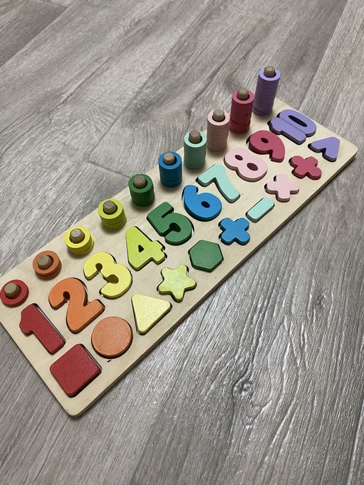 Цифри навчальні деревяні