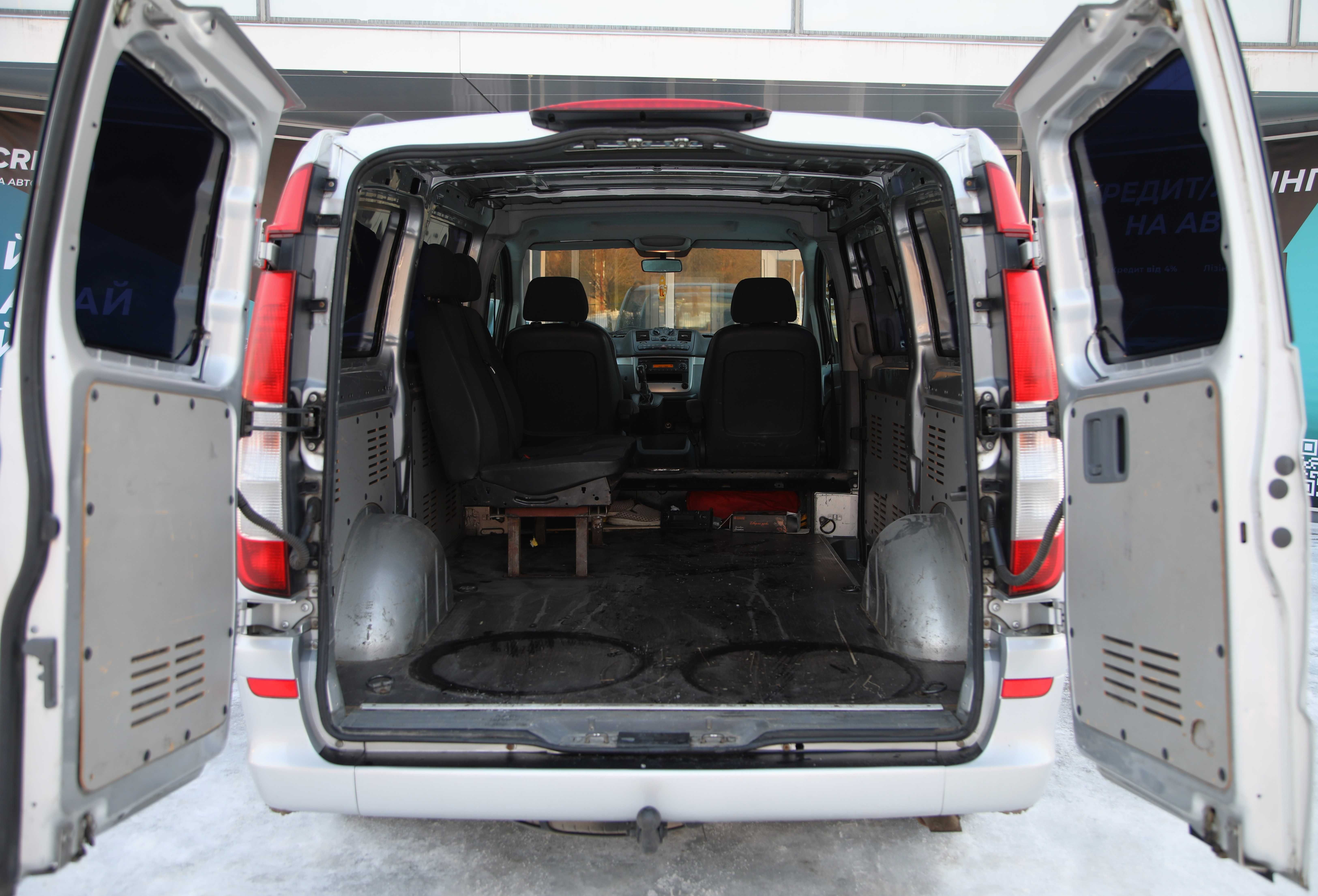 Mercedes-Benz Vito 115 CDI 2010 року