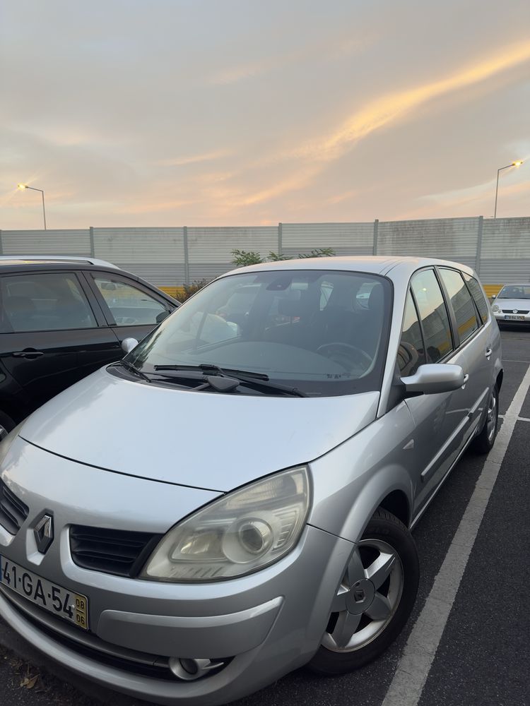 Renault Scénic 1.5 dCi - 2008 - 7 lugares