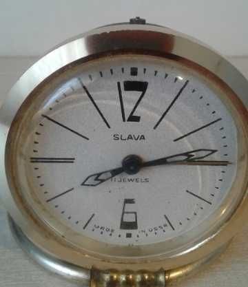 Радянський настільний годинник "Slava".