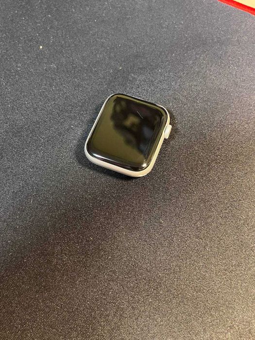 Смарт годинник Apple Watch SE 2 GPS 44mm Silver Aluminum Case 2024