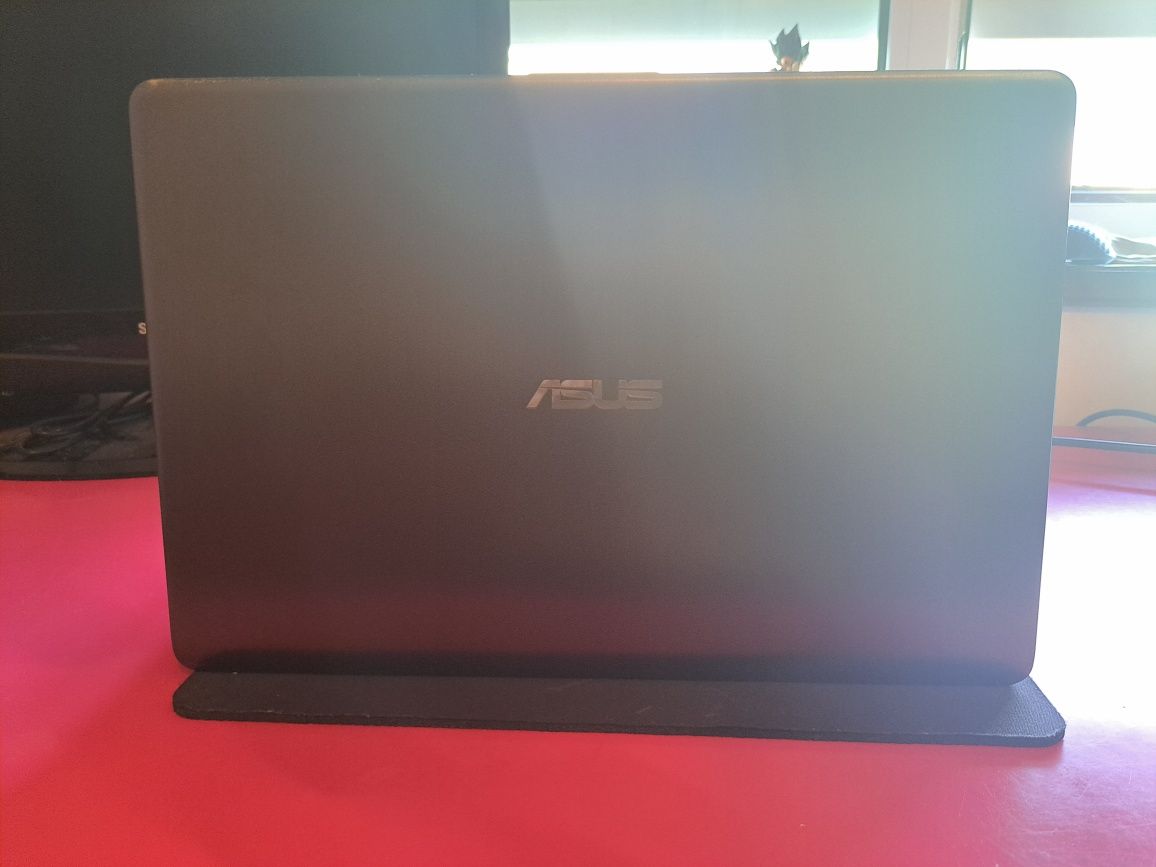 Portatil Asus Vivobook S15