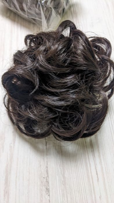 Заколка , шиньон-резинка, шиньон на крабе