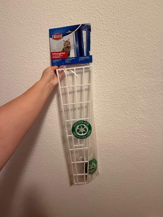 Kratka zabezpieczająca na okno dla kota