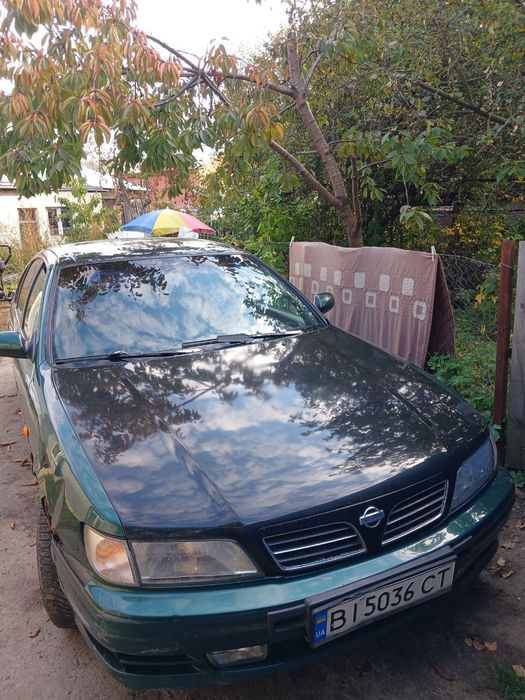 Автомобіль Nissan Maxima 1998