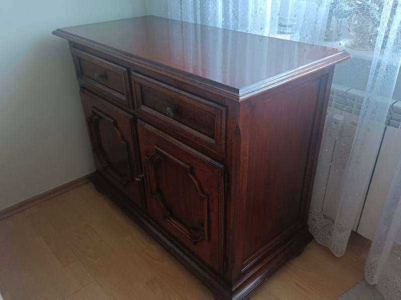 Komplet mebli drewnianych firmy Selva