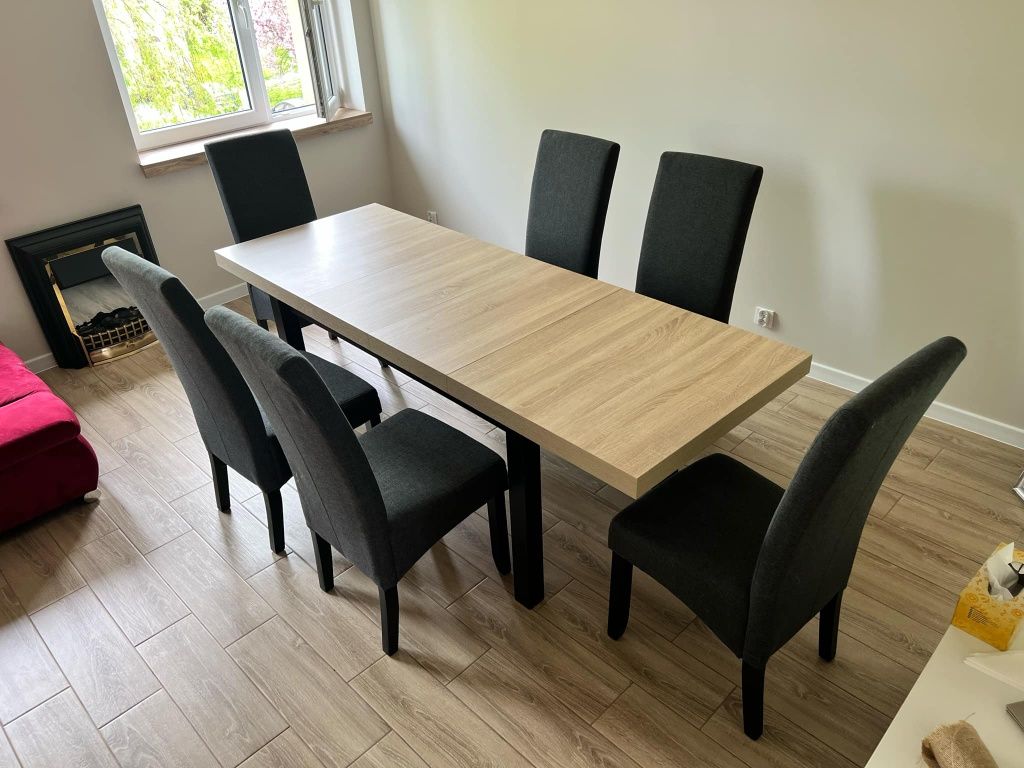 Stół rozkładany + 6 krzeseł