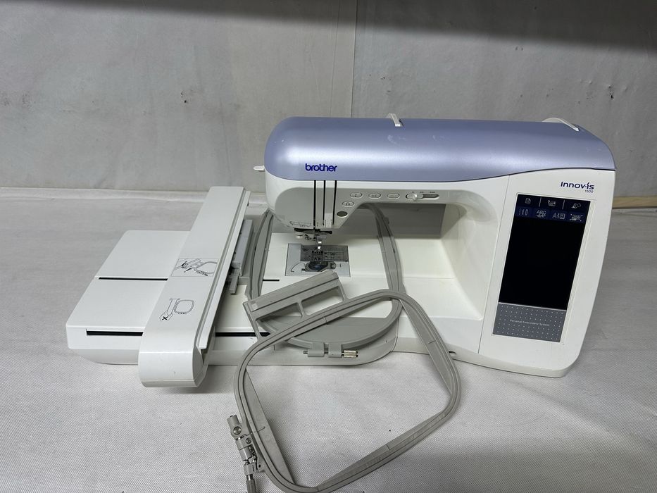 Вишивальна машинка brother